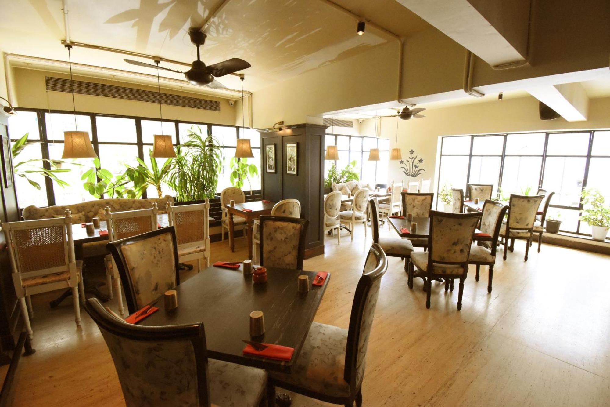 Kings International Juhu Hotel Mumbai Kültér fotó